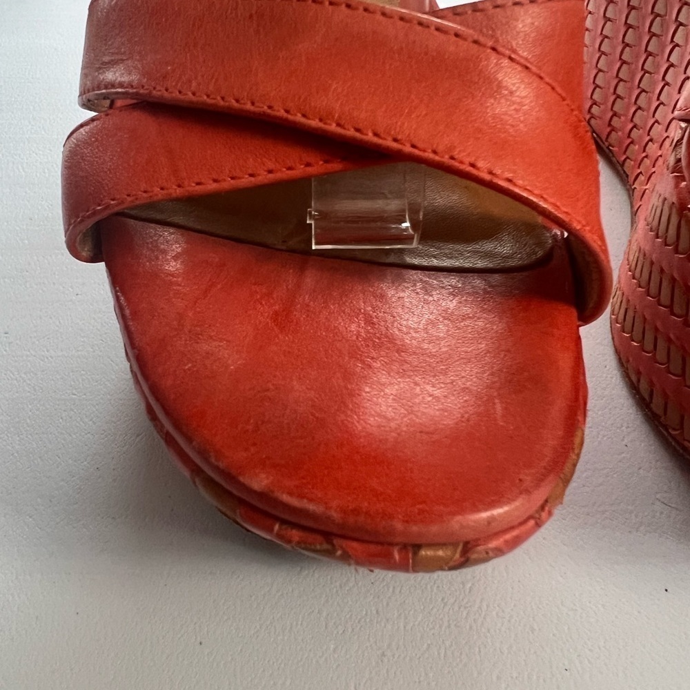 Pour La Victoire Women's Bonita Wedge Sandal size 7 orange woven platform - Picture 5 of 16